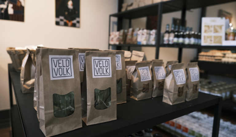 Veldvolk, branding, logo, website, inclusief, sociaal, duurzaam, communicatie, grafisch ontwerp antwerp, branding agency antwerp